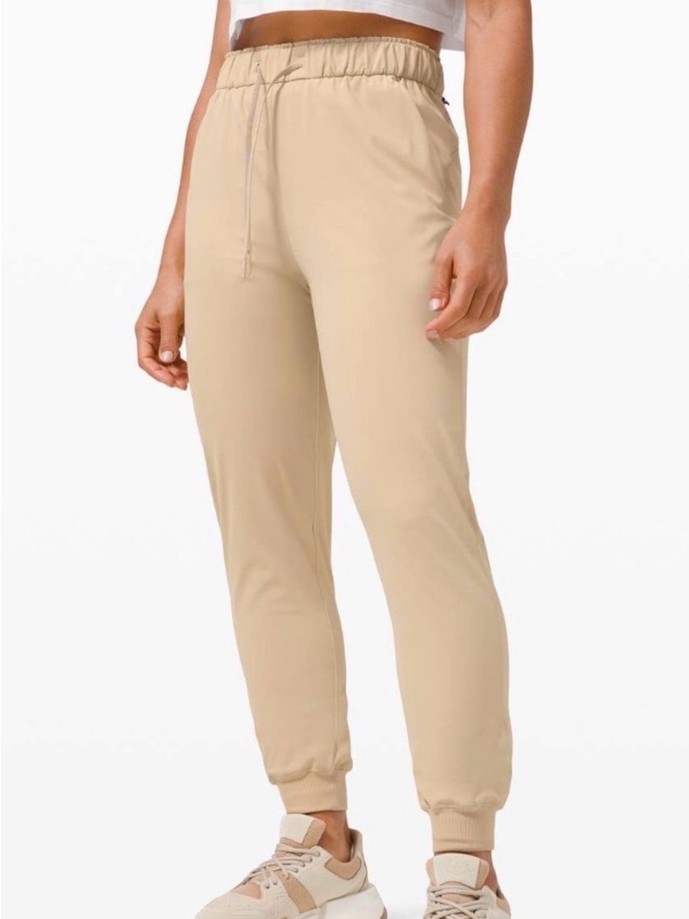 Lululemon Keep Moving Joggers size 4